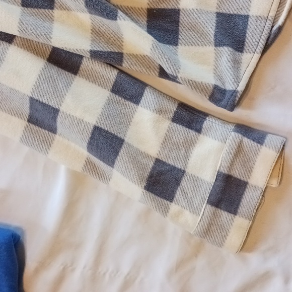 Button up plaid fleece - Picture 5 of 7